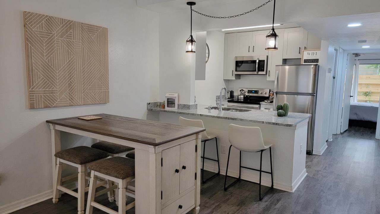 Discover Luxury Condo Steps Away From Celebration Pointe And I-75! Gainesville Exterior foto